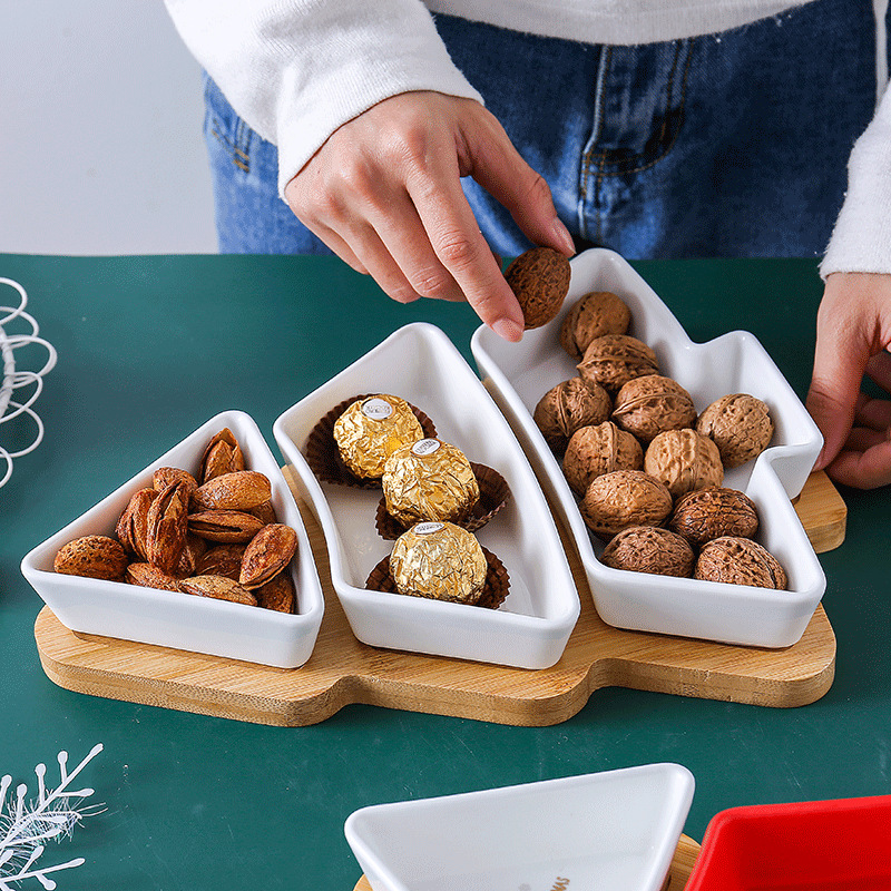 This Personalized Santa Treat Board Is Exactly What You Need For Santa's Milk And Cookies
