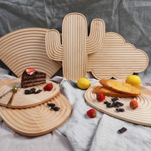 Suncha Rubber Wood Fan-shaped Spiral Stripe Serving Board