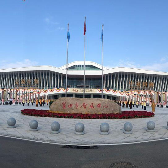 Fendita drenadkanalo uzita en Putian Convention and Exhibition Center