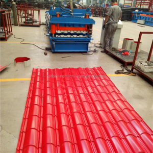 Stroj na tvárnenie glazovaných dlaždíc Stroj na výrobu kovových strešných dlaždíc pre stroje na výrobu stavebných materiálov