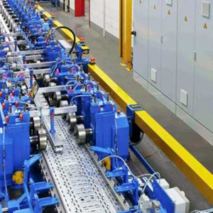 Màquina de fabricació de safates de cables de canal C galvanitzat d'alta velocitat de 10-12 m/min