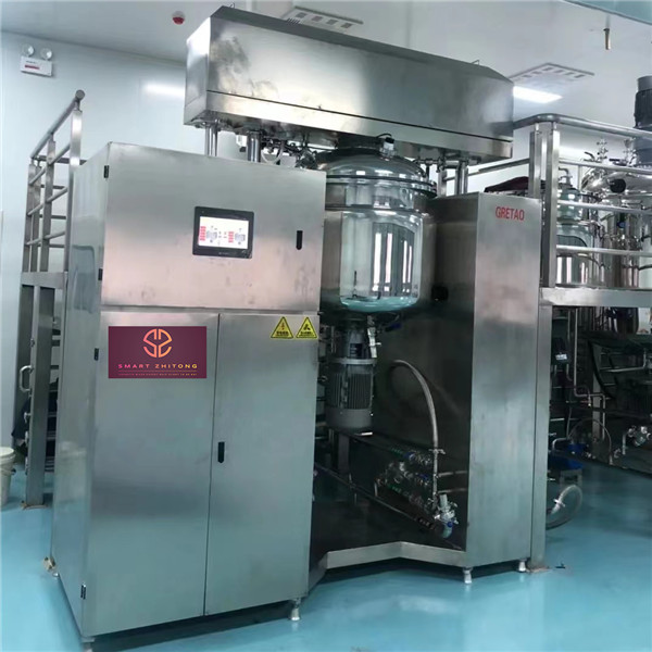 Vacuum Emulsifier Machine salve produksje masine projekten yn UK