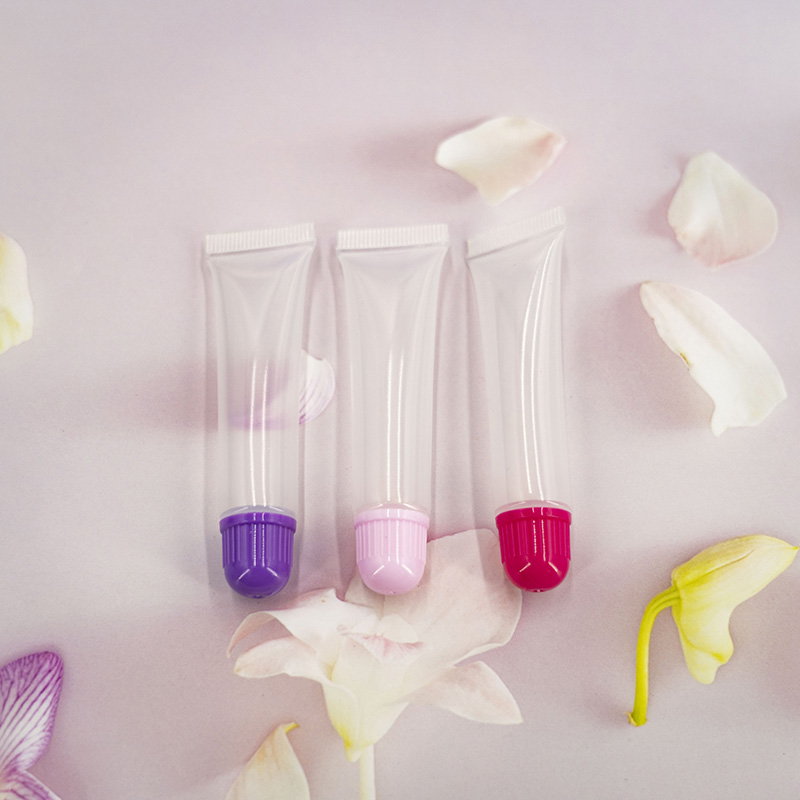Veleprodaja prilagođene mini plastične kozmetike u mekoj tubici sjajila za usne