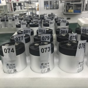 Condensator cu peliculă metalizată pentru aplicație de alimentare (DMJ-MC)