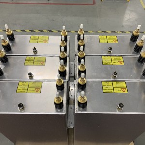 Mit Öl gefüllter elektrischer Kondensator für Induktionsheizöfen