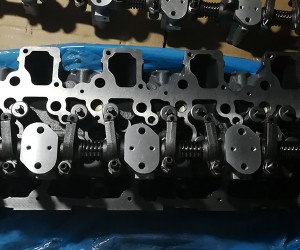 Cylinder Head Complete For Diesel Engine