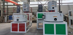 100-3000 kg/h függőleges PVC meleg és hideg keverőgép