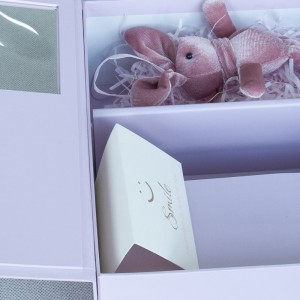 קופסאות אריזה מסוג ספר מתנה בהתאמה אישית עם חלון שקוף