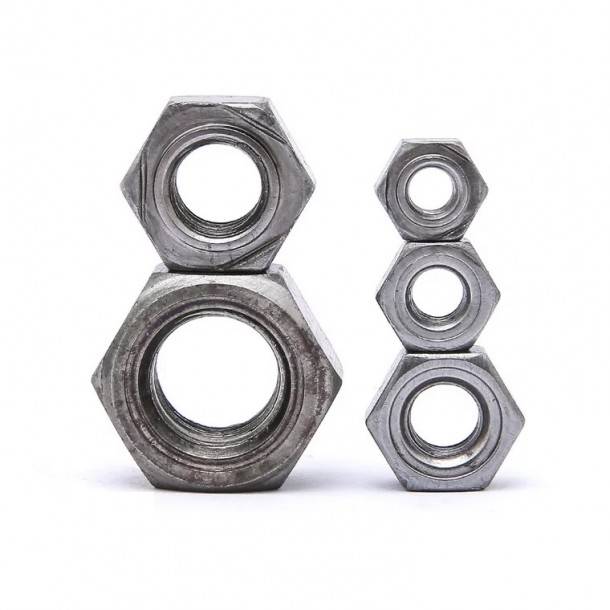 Tuercas soldadas hexagonales de acero al carbono DIN 929/acero inoxidable