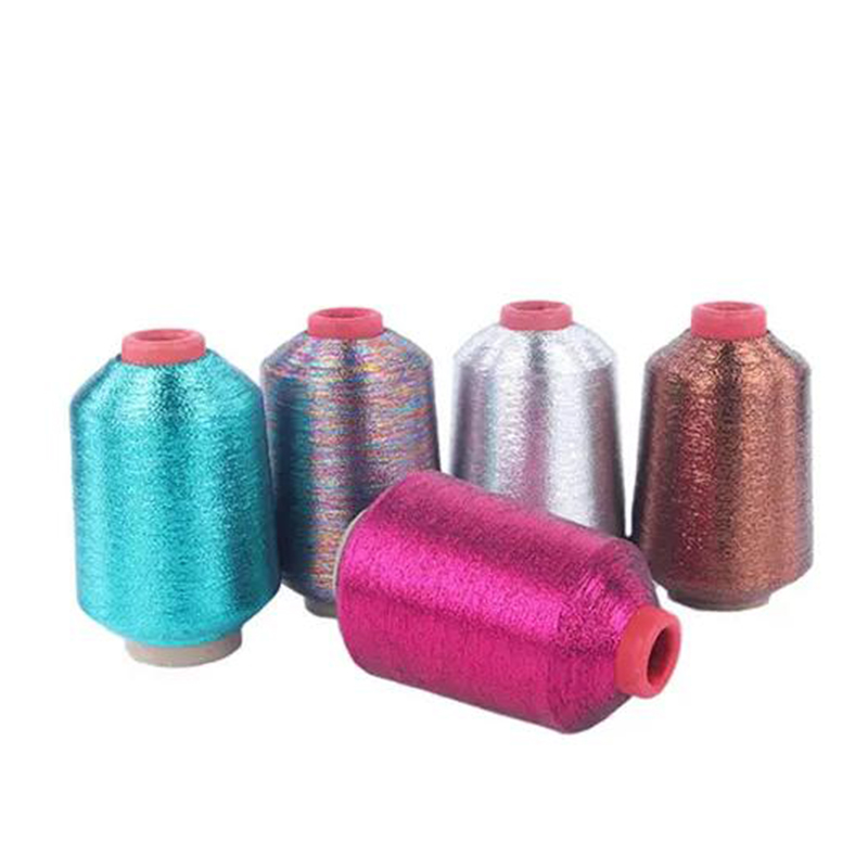 Patrauklios spalvos metaliniai blizgantys verpalai, populiarūs MX tipo Lurex verpalai, metaliniai siūlai, skirti siuvinėti