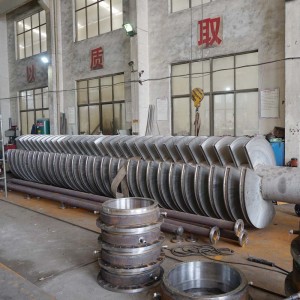 hollow blade dryer for drying paste