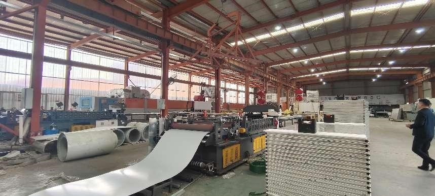 Suzhou DAAO Purification Board Equipment Assembly Line Operaasje Transformaasje om produktkwaliteit en útfier te ferbetterjen