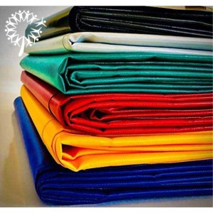 Velkoobchodní 600D PVC plachtovina v roli vinylové tkaniny