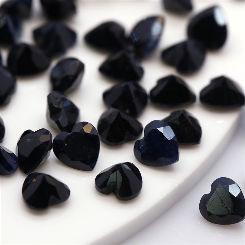 Natural Black Sapphire Heart  Loose Stone 7x7mm