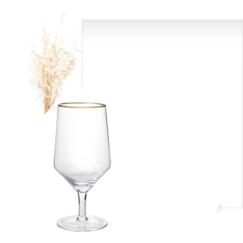 Copa de vino de cristal con borde dorado, copa de vino de champán y agua