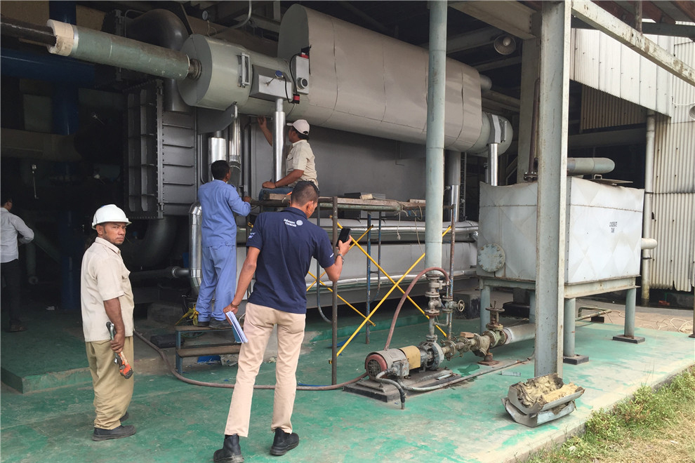 Stoffenfabriek in Jakarta, Indonesië 2900 kW stoomgestookte absorptiekoelmachine