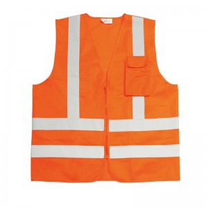 Lightweight safety vest for outdoor work