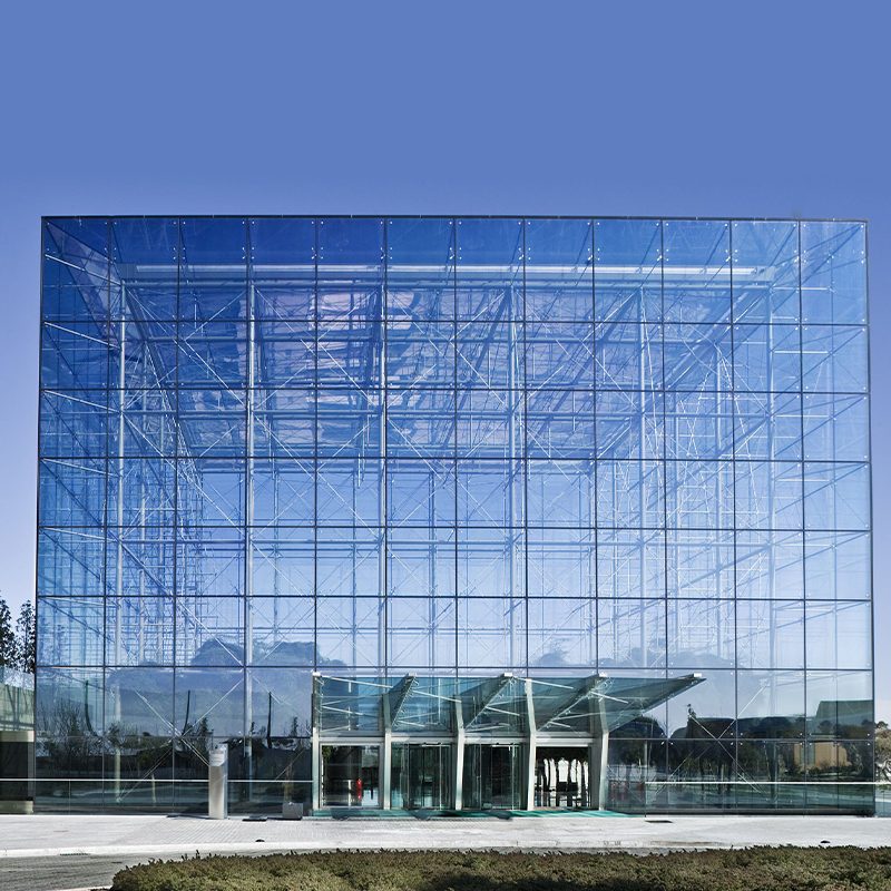 Steel Truss Point მხარდაჭერილი Spider Glass Curtain Wall System Highrise Glass Wall Factory