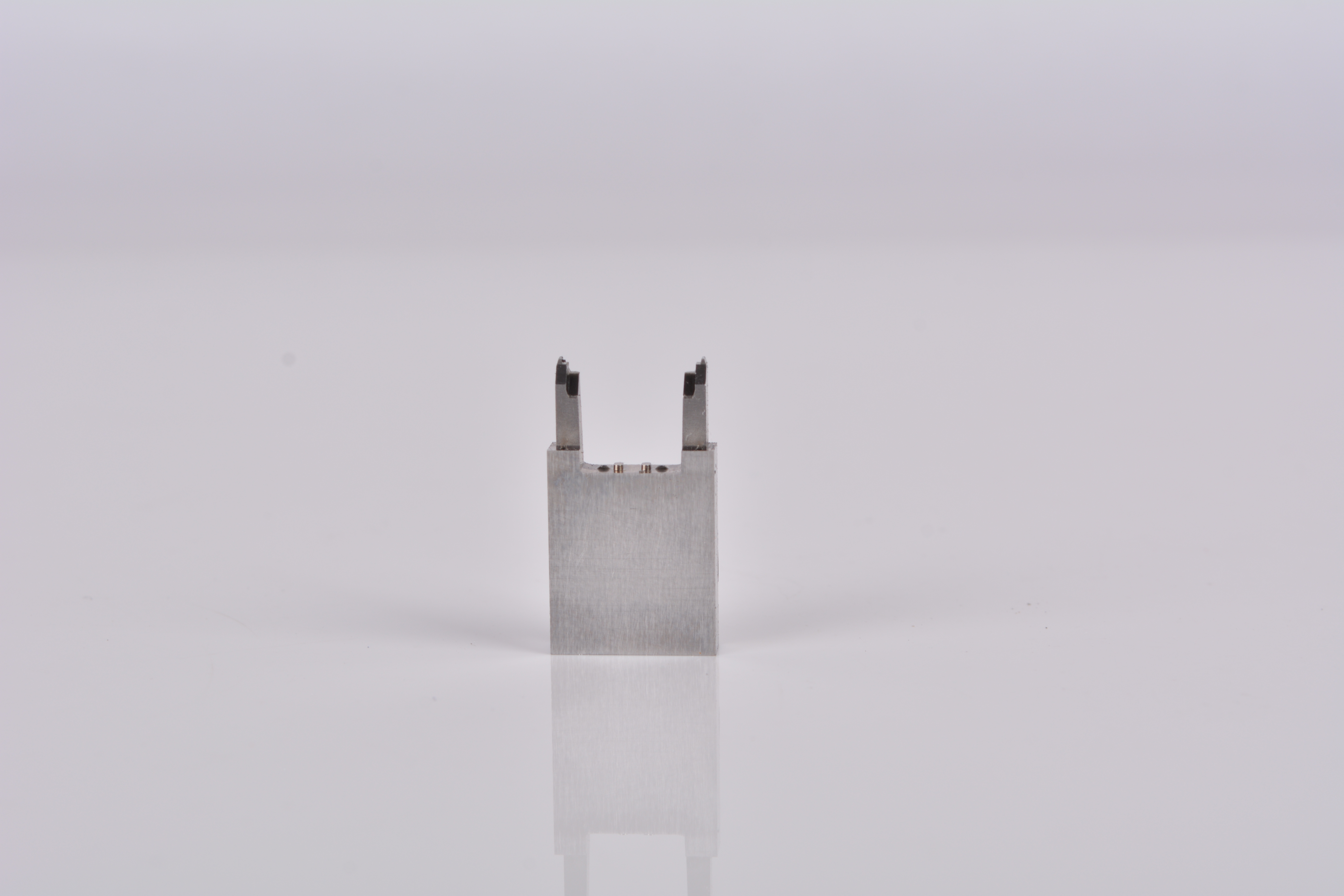 Пластмасов конектор за мухъл Производител на части за мухъл Представено изображение