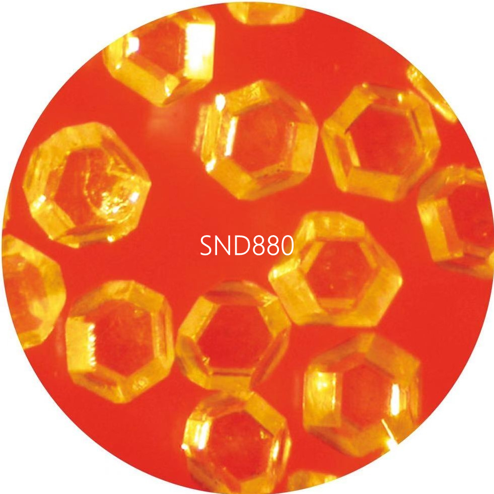 Pó de diamante industrial SND880 com forma completa e bordas retas de cristal