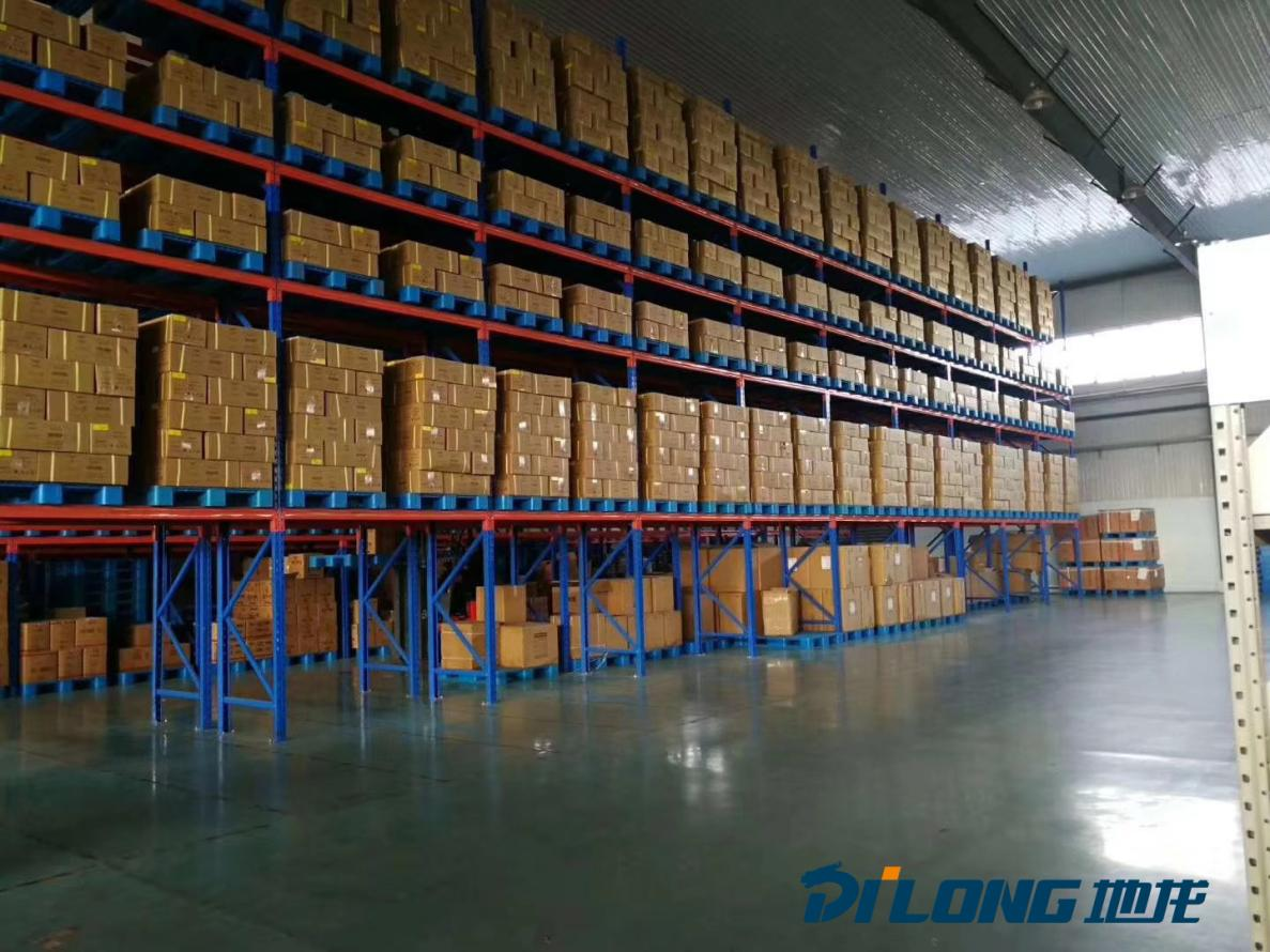 Pallet Racking: Dilong  pallet racking with multiple sizes, racking designed according to pallet size