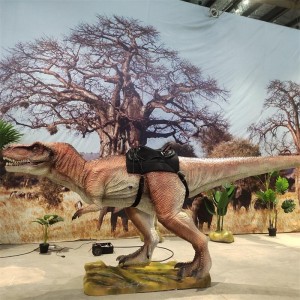 Vermaakritte en Dino-modelle vir Dinosourus-temapark