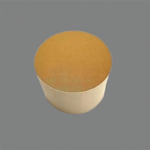 Machin Catalyst - Seramik Honeycomb 200-600cpsi Karakteristik prensipal / Avantaj nan substrats nou yo