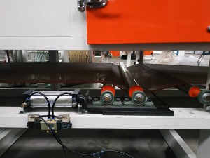 Práškový laminovací stroj na poprašovanie kobercov
