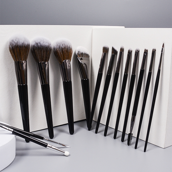 DM 14 makeup brush set wholesale private label wooden handle synthetic hair pony hair cosmetic brush makeup tool