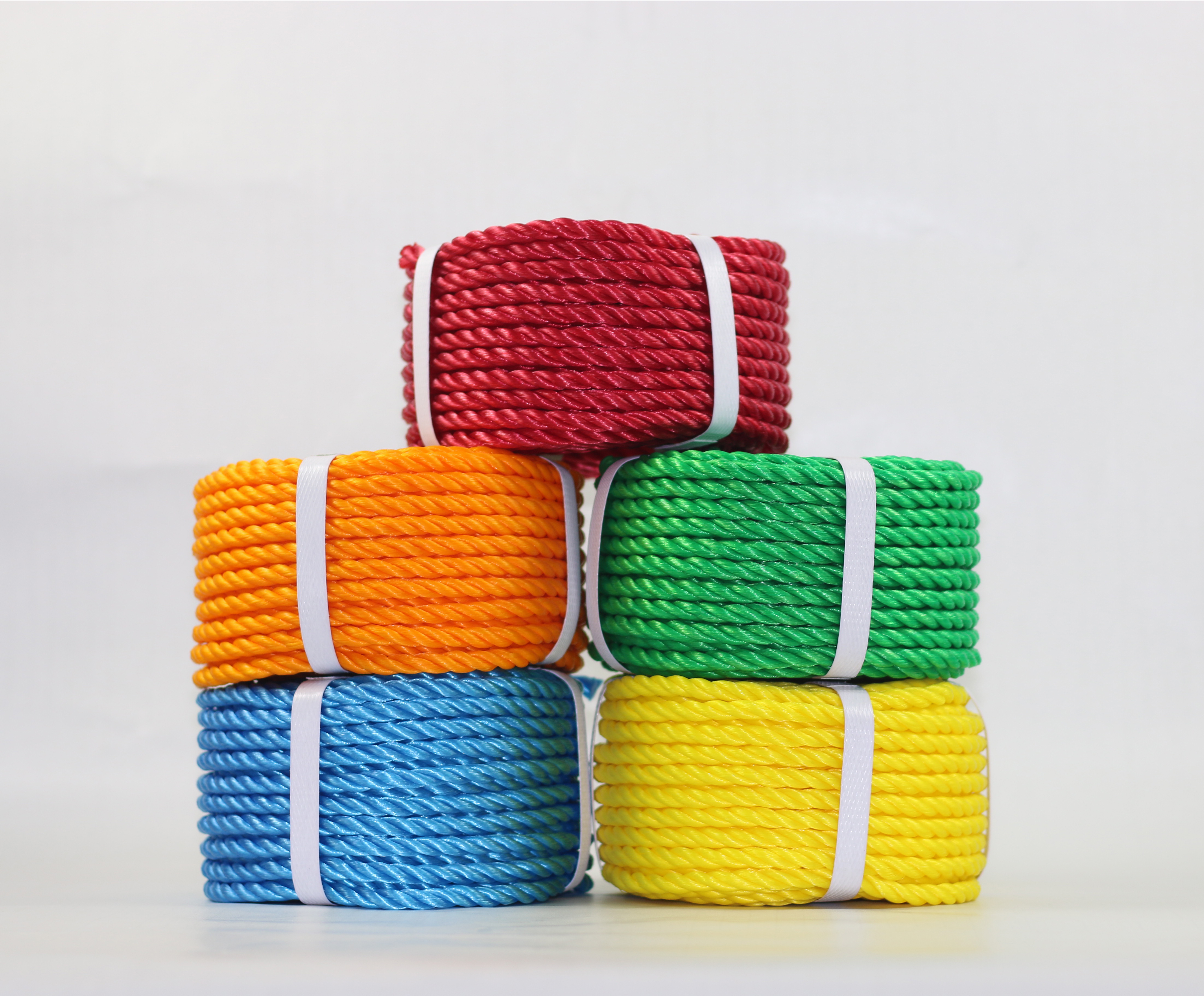 high quality HDPE 3 strands rope Plastic twisted PE fishing packaging twine rope Featured Image