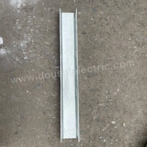 Galvanized U Steel Brace Angle Pole Line Hardware Vertical Angle Braces اسٽيل ڪراس بازو اوهريڊ پاور لوازمات