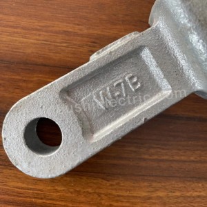 China Manufacture Carbon Steel Electric Power Fittings Hot Dip Galvanized Eye Socket