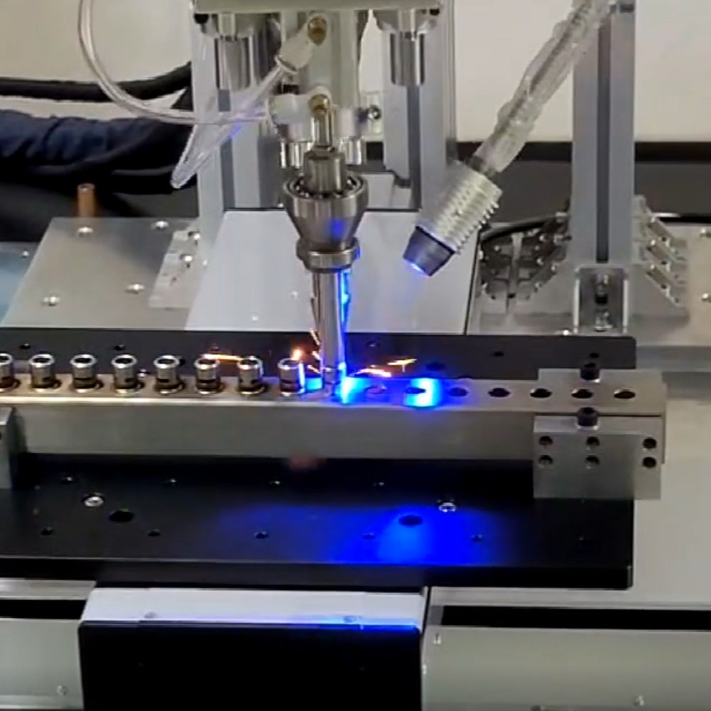 La machine de soudage laser automatique est de plus en plus populaire dans la production industrielle
