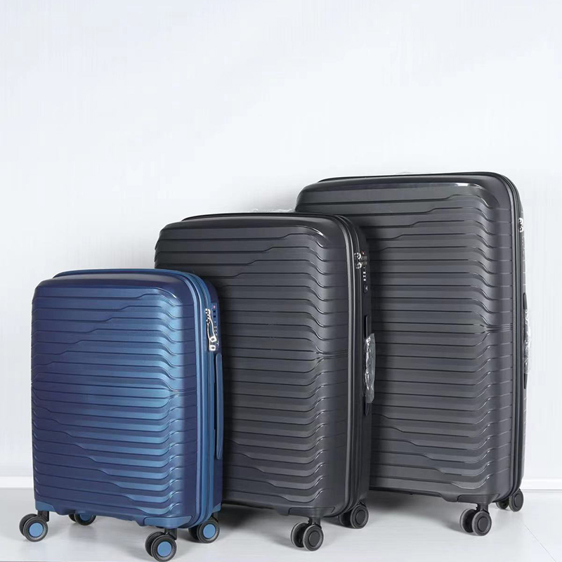 Расширяемые наборы багажа из 3 штук с двойными вращающимися колесами