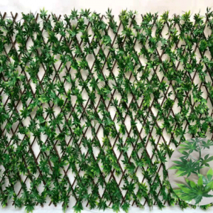 Toptan yapay topiary sarmaşık çit yapay yeşillik çit bahçe dekorasyonu için yapay genişletilebilir kafes çit