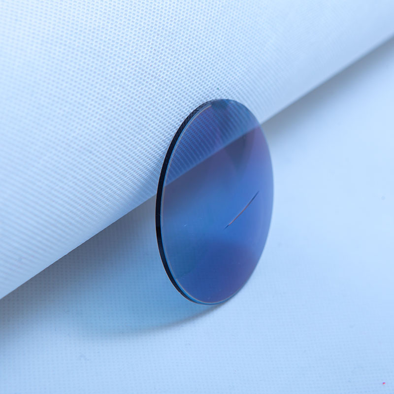 1.56 plastikowa dwuogniskowa fotochromowa soczewka optyczna UV420 w kolorze niebieskim