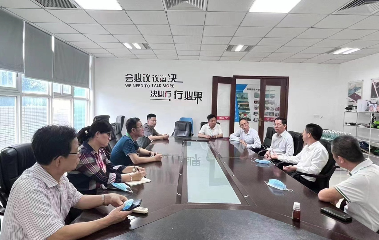 Shantou linna aselinnapea Peng külastas meie ettevõtet uurimiseks