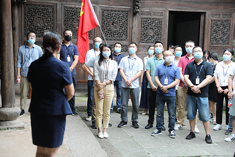 Özgün Hedefimize Sadık Kalmak |Yiwu Operasyon Merkezi liderleri Chen Wangdao'nun Eski Konutunu Ziyaret Etti