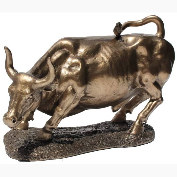 Estatua decorativa de tamaño natural de bronce dourado Wall Street Bull Escultura á venda