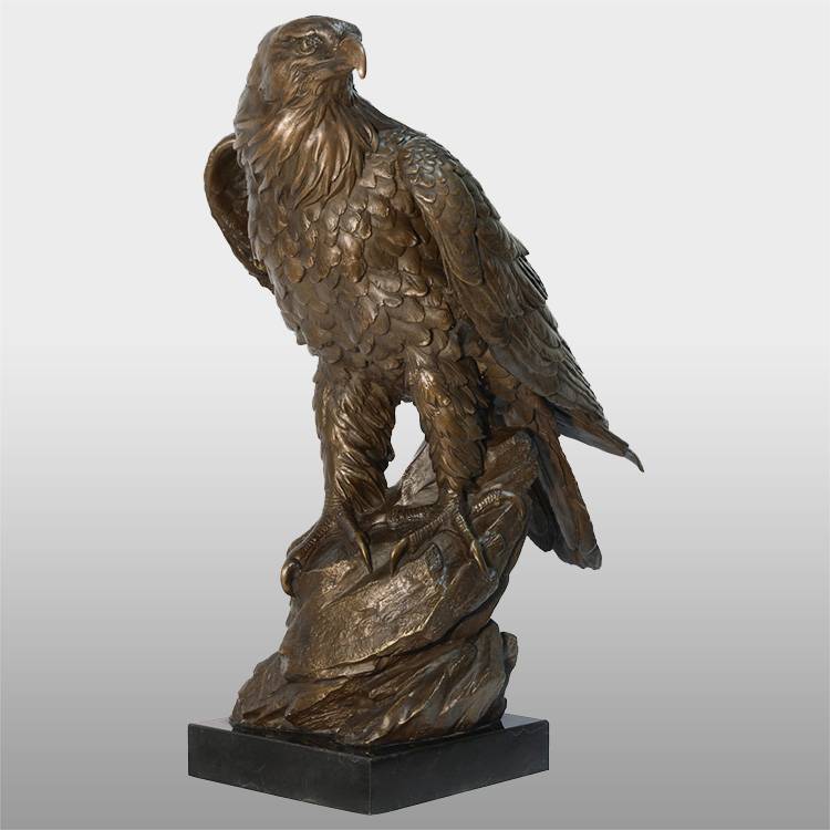 Dekor i kopshtit, statuja e shqiponjës prej bronzi antike