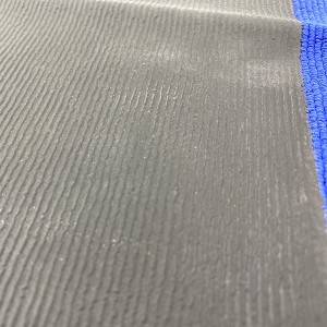 Fabrički pribor sa detaljima od glinene tkanine, ručnik od mikrovlakana za čišćenje automobila