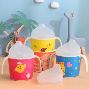 Cartoon BPA belaş bamboo fiber plastîk baby kids sippy cup bi destikên