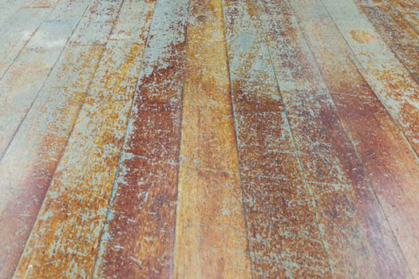 Tien oorzaken van schade aan houten vloeren