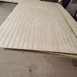Ikhwalithi Engcono Kakhulu I-Pine Plywood Wood Planks