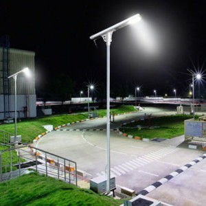 Lampadaire solaire intégré série SolisTM