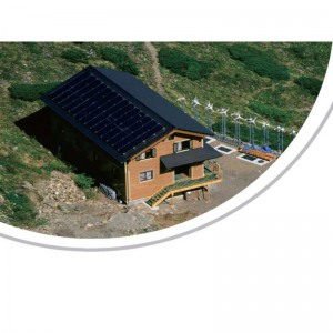 Sistema ibridu ventu-solare off-grid
