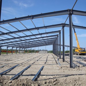 Entrepôt préfabriqué moderne d'atelier de structure métallique de bâtiment de grande hauteur de bas prix avec le hangar