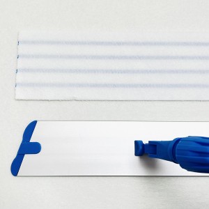 Lieliskas dekontaminācijas iespējas mājsaimniecības vienreizlietojamie mikrošķiedras grīdas tīrīšanas spilventiņi ar zilu svītru