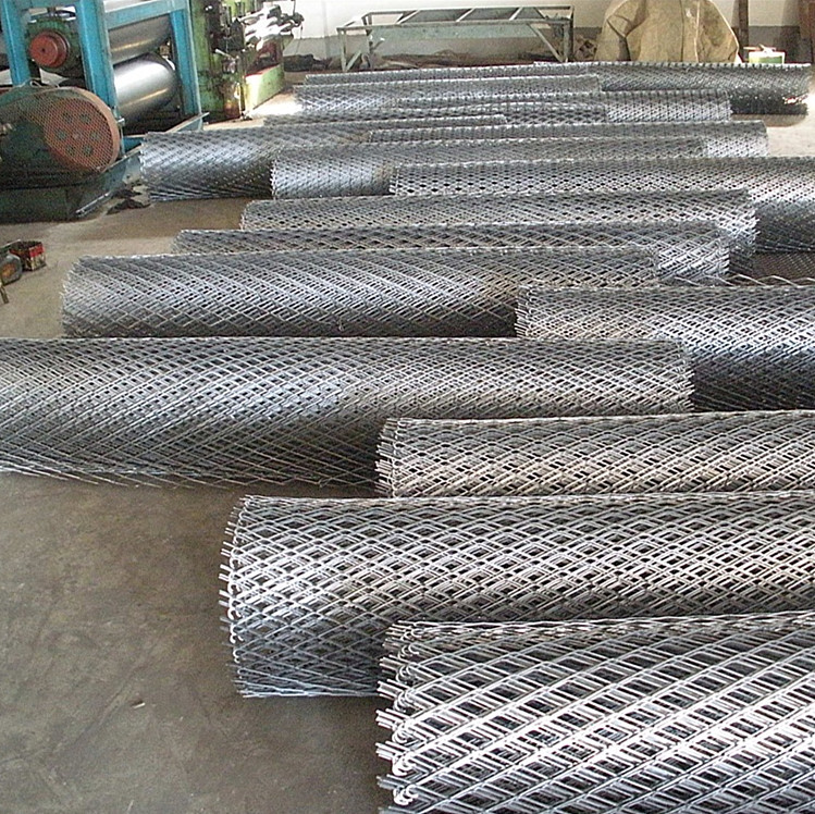 high quality low carbon/stainless/hot-dipped galvanized Steel Expanded Metal roll/Heavy expanded metal