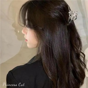Фабричка велепродаја металне канџе за косу Модни врхунски мултифункционални додаци за косу лептир унакрсне копче за косу за жене